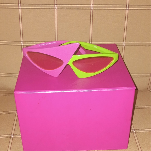 Designers Originals Accessories - Funky Alpha Kappa Alpha Colors Sunglasses 😎